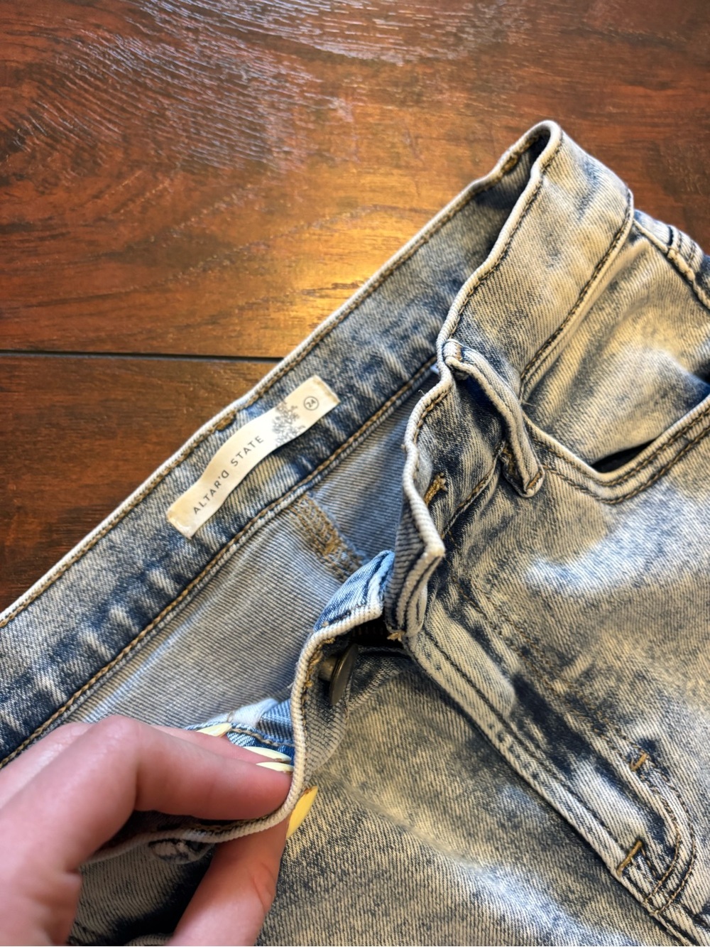 Alter’d state jeans - Picture 3 of 3